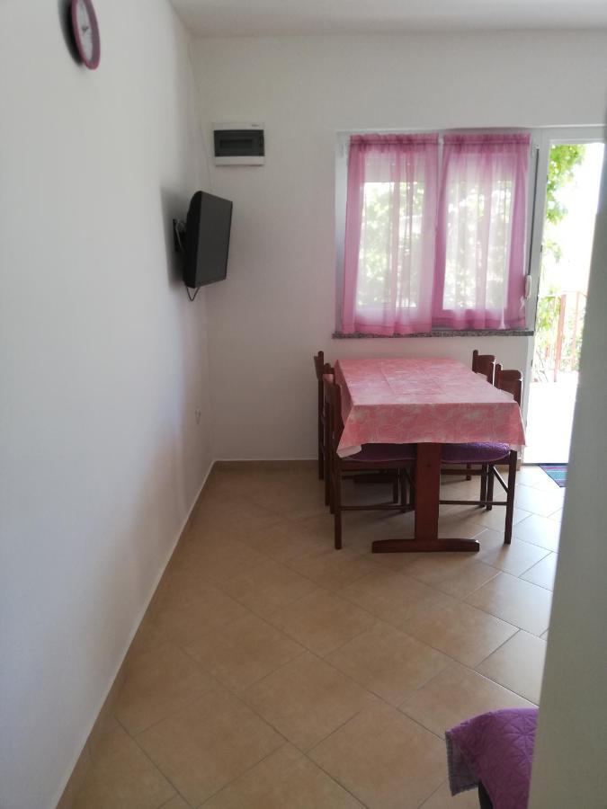 Emil Apartment Jasenice  Exterior photo